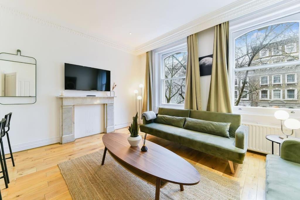 Knightsbridge Stylish Two Bedroom Apartment London Eksteriør billede